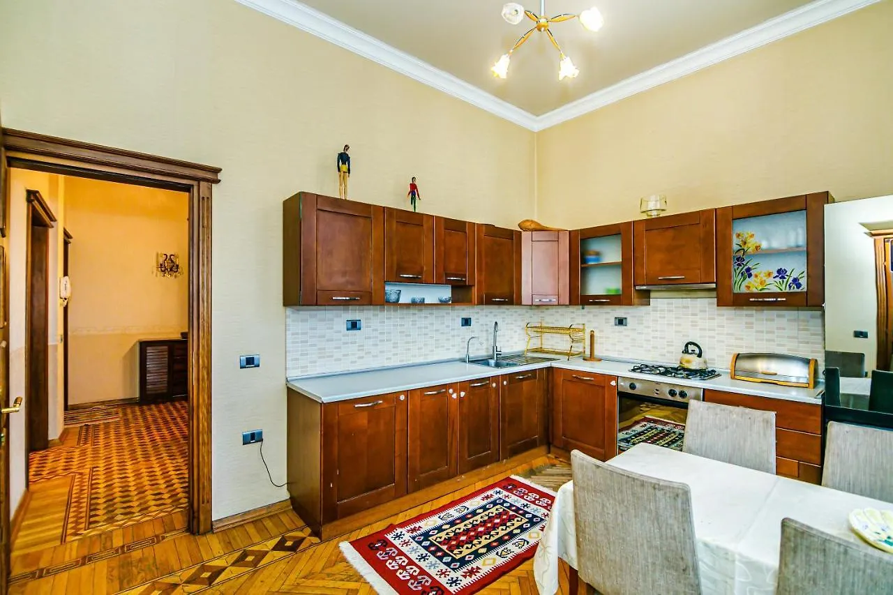 Continental 4 Rooms Baku 0*,