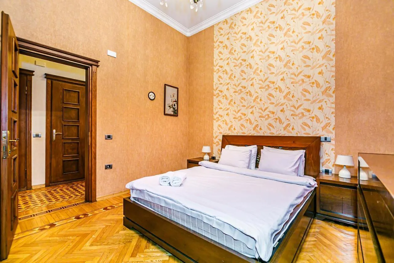 Apartment Continental 4 Rooms Baku Azerbaijan