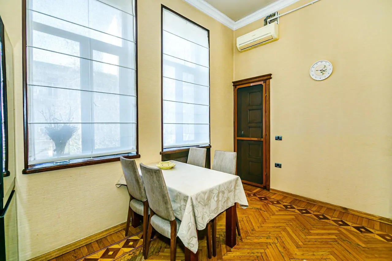 Apartment Continental 4 Rooms Baku