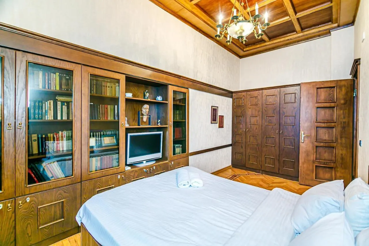 Continental 4 Rooms Baku